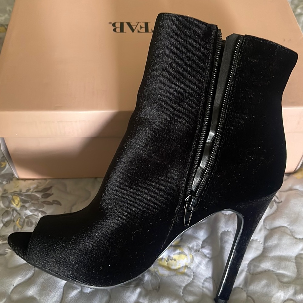Open Toe Black Velvet Booties - Picture 2 of 7